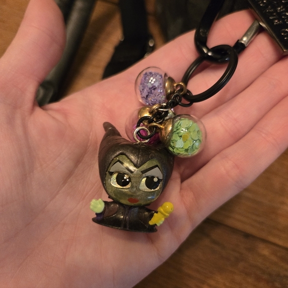 Disney Villains Loungfly Mini Backpack - Picture 5 of 6